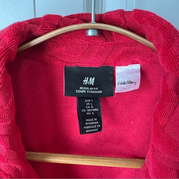 Keith Haring X Polo Shirt Mens Red Embossed Textured Print AOP Y2K Style H&M - Picture 5 of 8